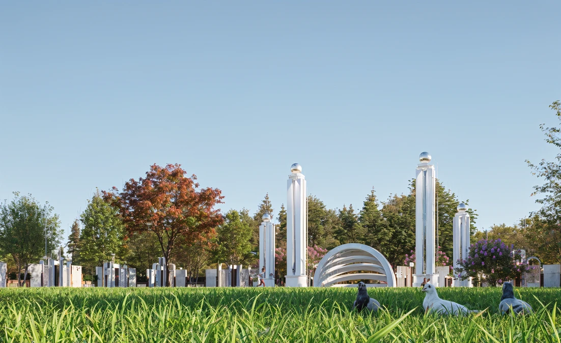 Eidgah Field Design تصميم الأزياء